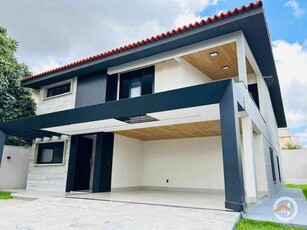 Casa em Condomínio com 4 quartos à venda no bairro Jardim Atlântico, 460m²