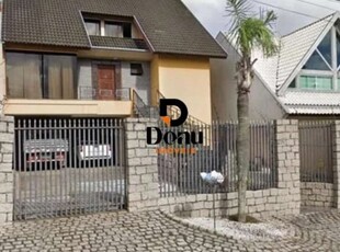 Casa espaçosa para locação em curitiba-pr, bairro xaxim: 4 quartos, 1 suíte, 3 salas, 4 banheiros, 4 vagas, 311m². venha conferir!