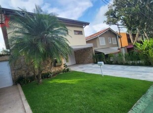 Casa para alugar no bairro alphaville em santana de parnaíba - sp.