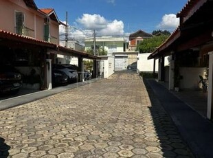 Casa para locação em condomínio com 2 dormitórios, sendo 2 suítes no jardim do lago - atibaia - sp