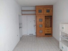 Apartamento à venda em Laranjeiras com 24 m², 1 quarto