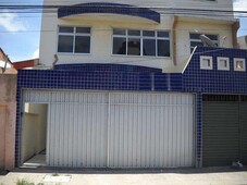 Casa com 3 quartos para alugar no bairro Parquelândia, 150m²