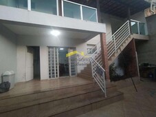 Casa com 5 quartos à venda no bairro Palmeiras, 300m²