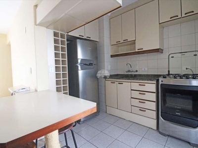 Apartamento com 1 quarto para alugar na rua mateus leme, 314, são francisco, curitiba, 44 m2 por r$ 1.580