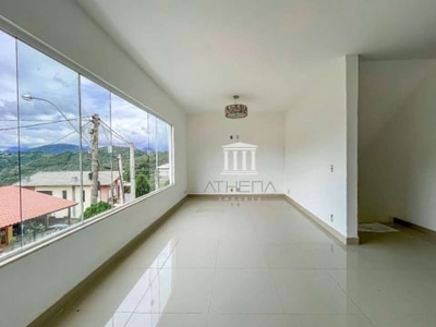 Casa com 4 dormitórios à venda, 372 m² por r$ 830.000,00 - albuquerque - teresópolis/rj