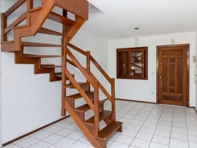Casa em condomínio fechado com 2 quartos para alugar na rua álvaro guterres, 44, tristeza, porto alegre por r$ 1.450