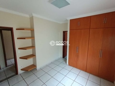 Casa para aluguel, 4 quartos, 3 suítes, 4 vagas, tabajaras - uberlândia/mg