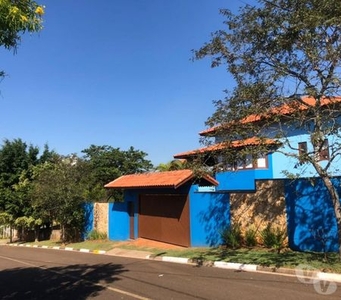 Linda Casa Térrea em Condomínio c394 m² .Terreno 1.920 m².