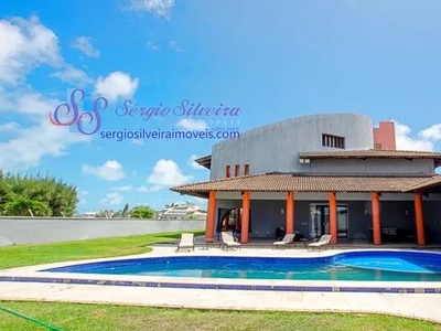 Luxuosa casa no Bairro Dunas com 5 suítes e vista para o mar.