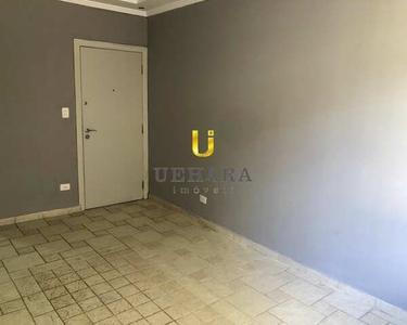 Apartamento 02 dormitórios com pequeno quintal na Santa Terezinha