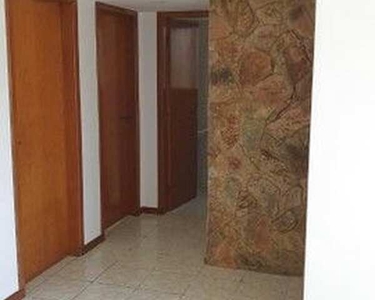 Apartamento de 3 Dormitório, Localizado em TRINDADE