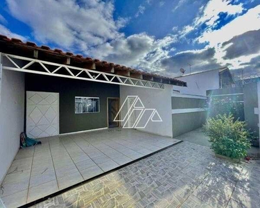 Casa com 3 dormitórios à venda, 210 m² por R$ 410.000,00 - Jardim Nazareth - Marília/SP