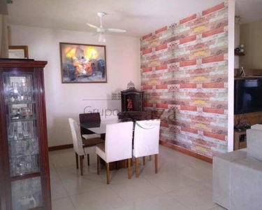 Casa Térrea - Venda - Jardim Califórnia - Jacareí - 200m² - 4 Dormitórios