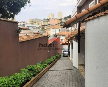 Lindo sobrado em condomínio fechado, com 2 dormitórios, sala, cozinha americana e planejad