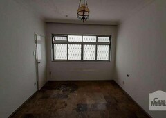 Apartamento com 4 quartos à venda no bairro Savassi, 140m²