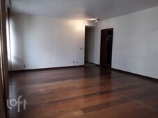 Apartamento à venda em Copacabana com 160 m², 3 quartos, 1 suíte, 2 vagas