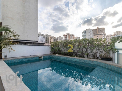 Apartamento à venda em Perdizes com 229 m², 2 quartos, 1 suíte, 2 vagas