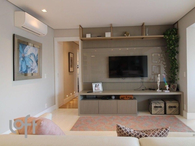 Apartamento à venda em Santo Amaro com 137 m², 3 quartos, 3 suítes, 2 vagas