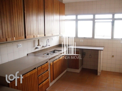 Apartamento à venda em Vila Andrade com 150 m², 3 quartos, 1 suíte, 2 vagas