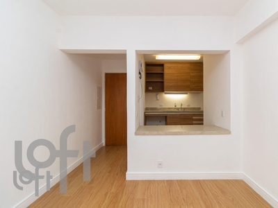 Apartamento à venda em Vila Olímpia com 68 m², 2 quartos, 1 suíte, 1 vaga