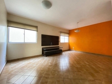 Apartamento com 3 quartos à venda