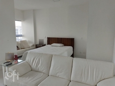 Apartamento à venda em Savassi com 44 m², 1 quarto, 1 suíte, 1 vaga