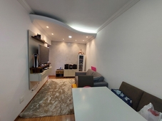 Apartamento à venda em Caiçara-Adelaide com 55 m², 3 quartos, 1 vaga