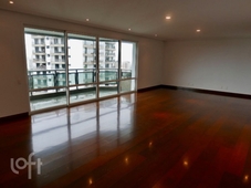 Apartamento à venda em Santo Amaro com 337 m², 4 quartos, 4 suítes, 3 vagas