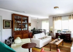 Apartamento à venda em Campo Grande com 247 m², 4 quartos, 4 suítes, 4 vagas