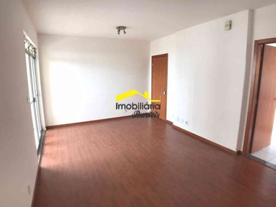 Apartamento com 3 quartos para alugar no bairro Buritis, 80m²