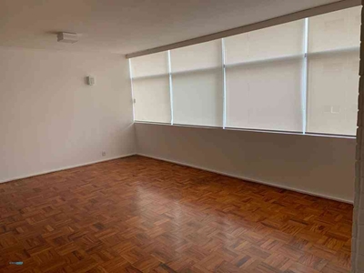 Apartamento com 3 quartos para alugar no bairro Jardim Paulista, 155m²