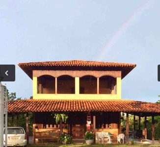 Casa com 4 quartos à venda no bairro Recanto da Lagoa, 494m²