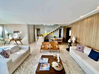 Casa em Condomínio com 4 quartos à venda no bairro Buritis, 342m²