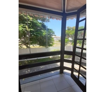 Ap duplex, no centro de Porto Seguro, com 2 suítes com varan