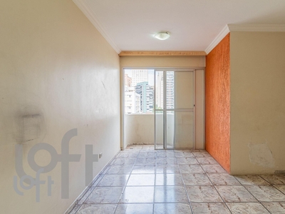 Apartamento à venda em Vila Olímpia com 62 m², 2 quartos, 1 vaga