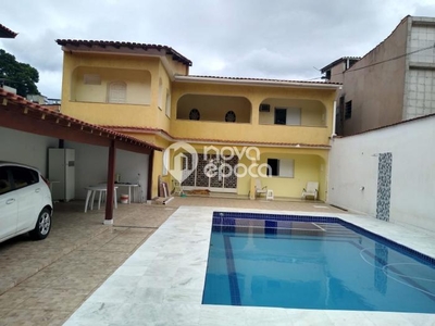 Piedade, 3 quartos, 4 vagas, 329 m²