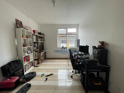 Apartamento em Alcântara, São Gonçalo/RJ de 54m² 2 quartos à venda por R$ 144.000,00