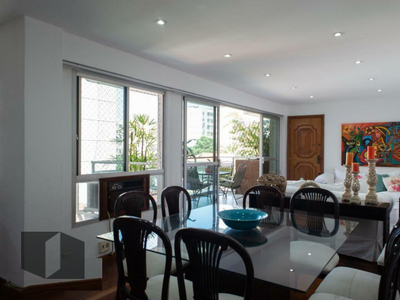 Apartamento em Copacabana, Rio de Janeiro/RJ de 149m² 4 quartos à venda por R$ 2.099.000,00