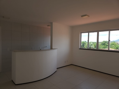 Apartamento em Parque Potira (Jurema), Caucaia/CE de 63m² 3 quartos à venda por R$ 147.000,00