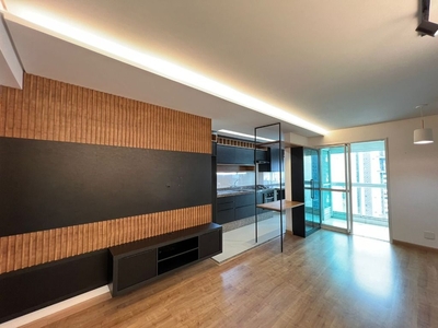 Apartamento em Santa Rosa, Londrina/PR de 69m² 2 quartos à venda por R$ 629.000,00