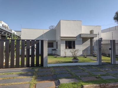 Casa em Bandeirantes, Lucas Do Rio Verde/MT de 155m² 3 quartos à venda por R$ 899.000,00
