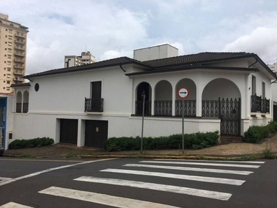 Casa em Centro, Piracicaba/SP de 274m² 3 quartos à venda por R$ 1.100.000,00 ou para locação R$ 4.700,00/mes