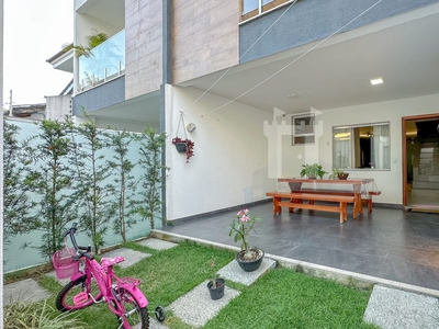 Casa em Colina de Laranjeiras, Serra/ES de 134m² 3 quartos à venda por R$ 749.000,00