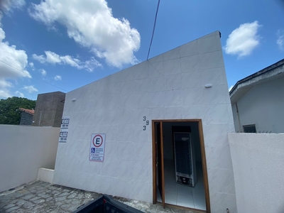 Casa em Expedicionários, João Pessoa/PB de 250m² 1 quartos à venda por R$ 679.000,00 ou para locação R$ 3.000,00/mes