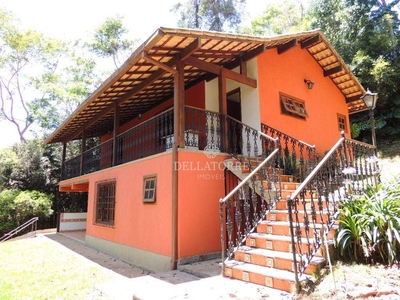 Casa em Golfe, Teresópolis/RJ de 148m² 2 quartos à venda por R$ 549.000,00