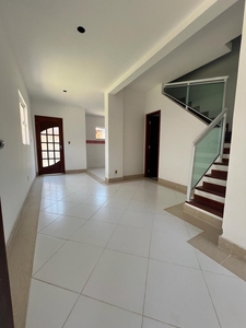 Casa em Itaipu, Niterói/RJ de 101m² 3 quartos para locação R$ 2.900,00/mes