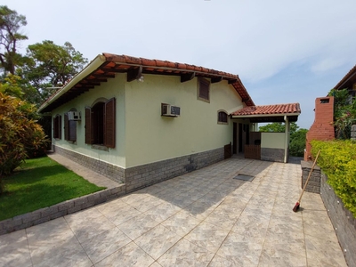 Casa em Itaipu, Niterói/RJ de 185m² 3 quartos à venda por R$ 779.000,00