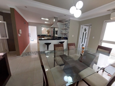 Casa em Jaraguá, Piracicaba/SP de 230m² 4 quartos à venda por R$ 689.000,00