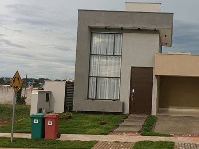 Casa em Jardim Cristal, Aparecida de Goiânia/GO de 312m² 3 quartos para locação R$ 7.500,00/mes