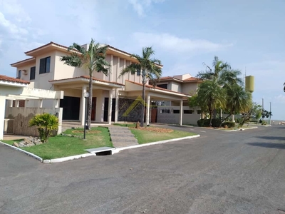 Casa em Jardim Shangri-La, Cuiabá/MT de 350m² 4 quartos à venda por R$ 1.599.000,00 ou para locação R$ 6.000,00/mes